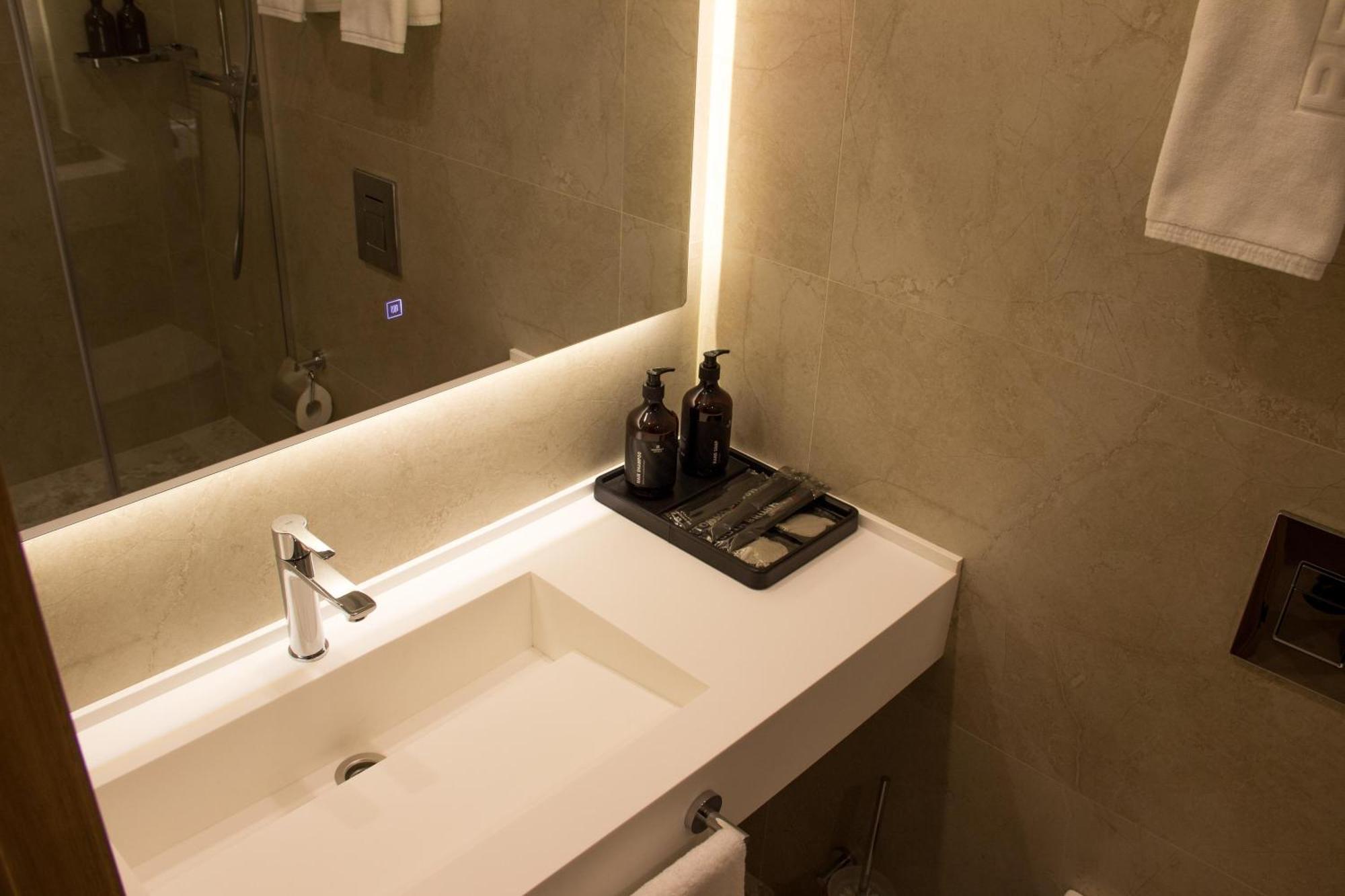 Resident Hotel Abay 阿拉木图 外观 照片