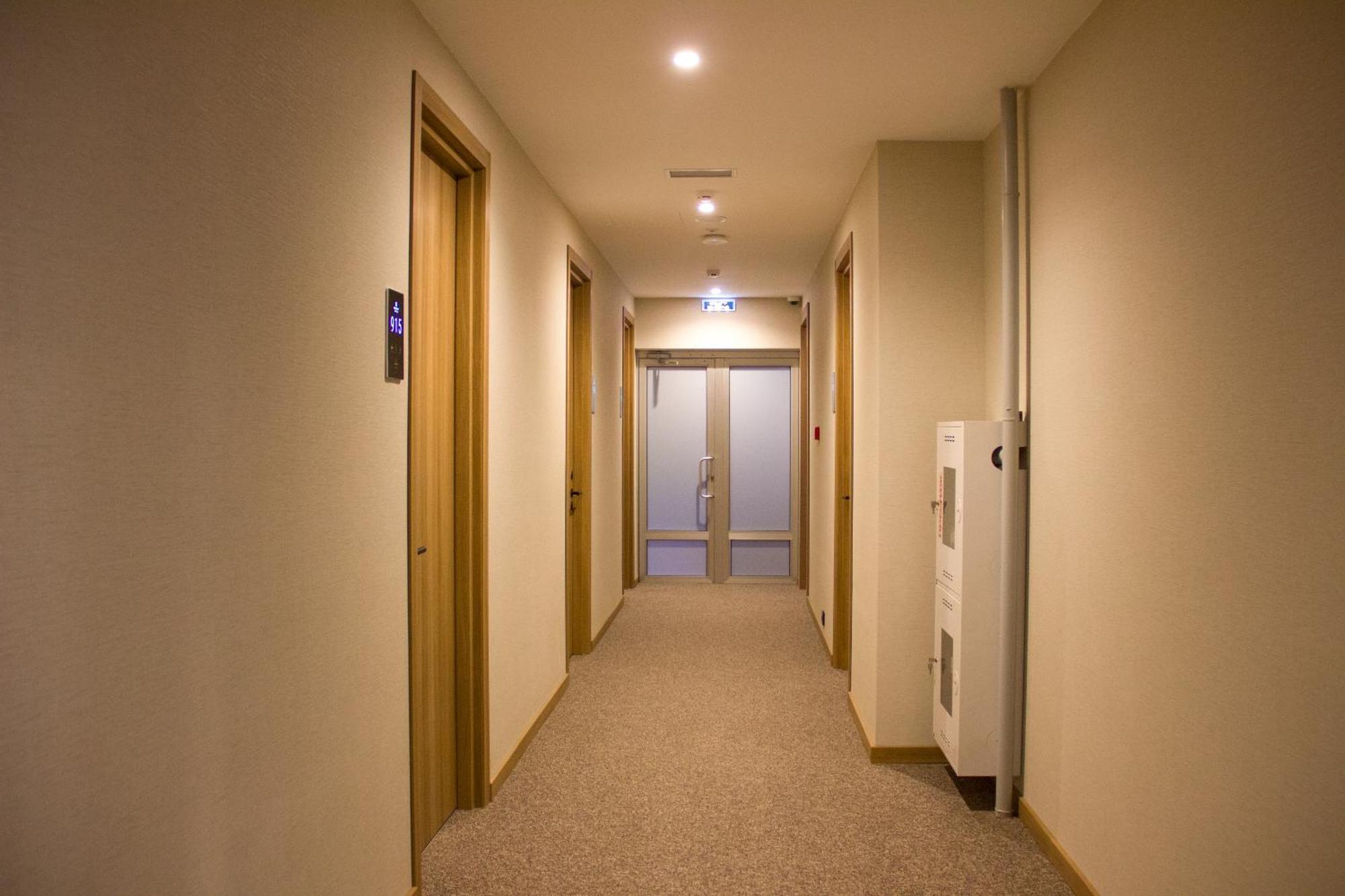 Resident Hotel Abay 阿拉木图 外观 照片