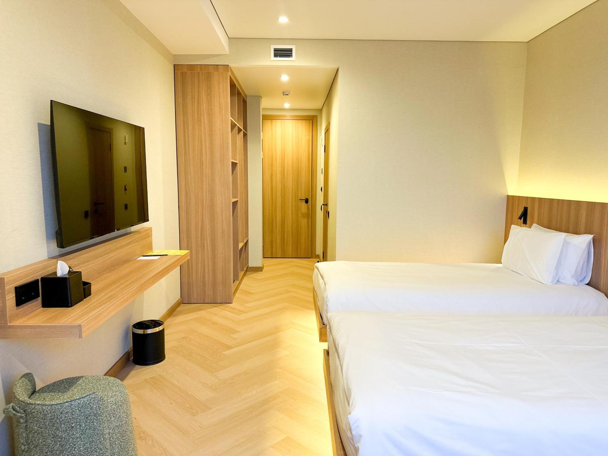 Resident Hotel Abay 阿拉木图 外观 照片