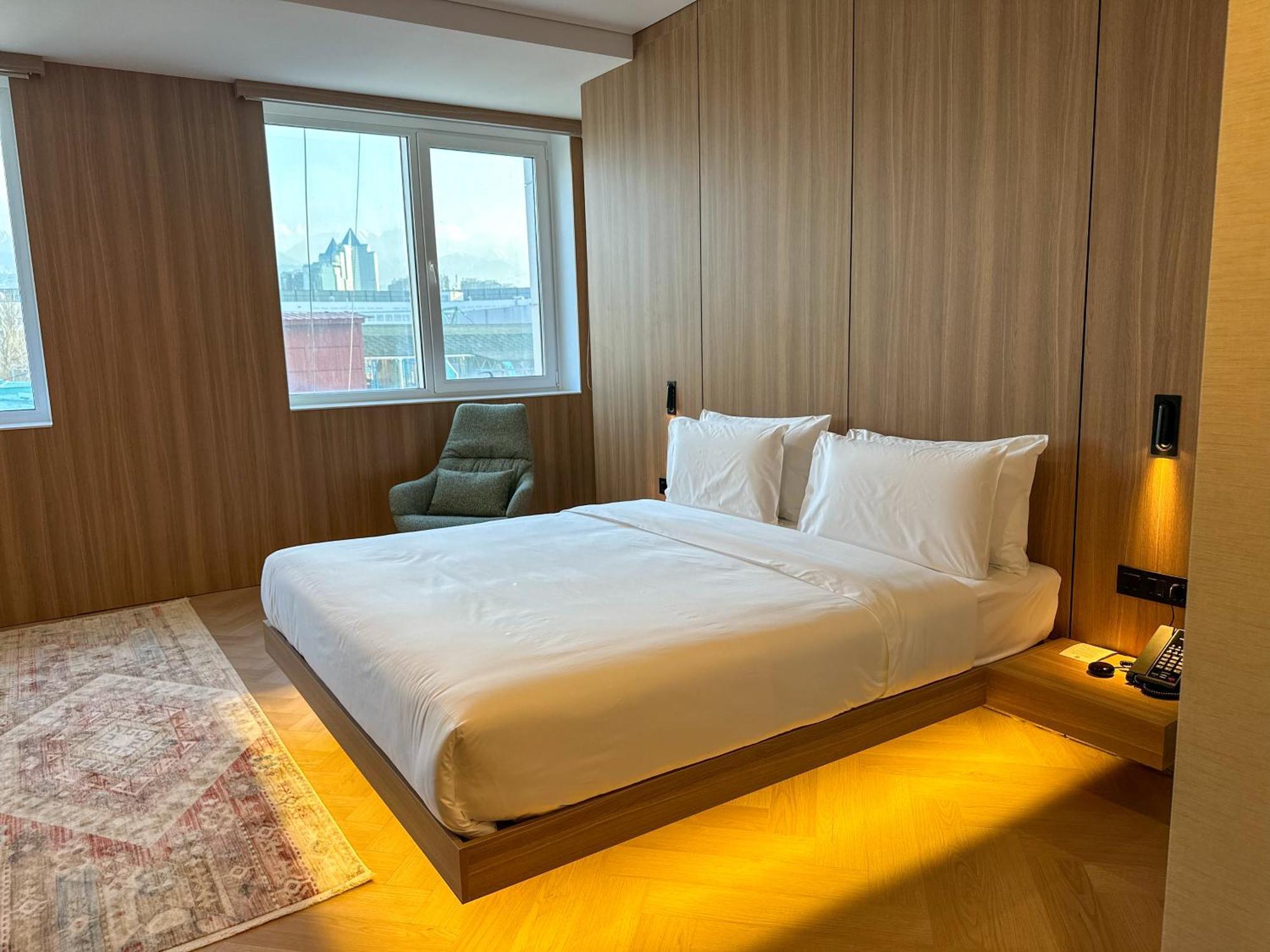 Resident Hotel Abay 阿拉木图 外观 照片