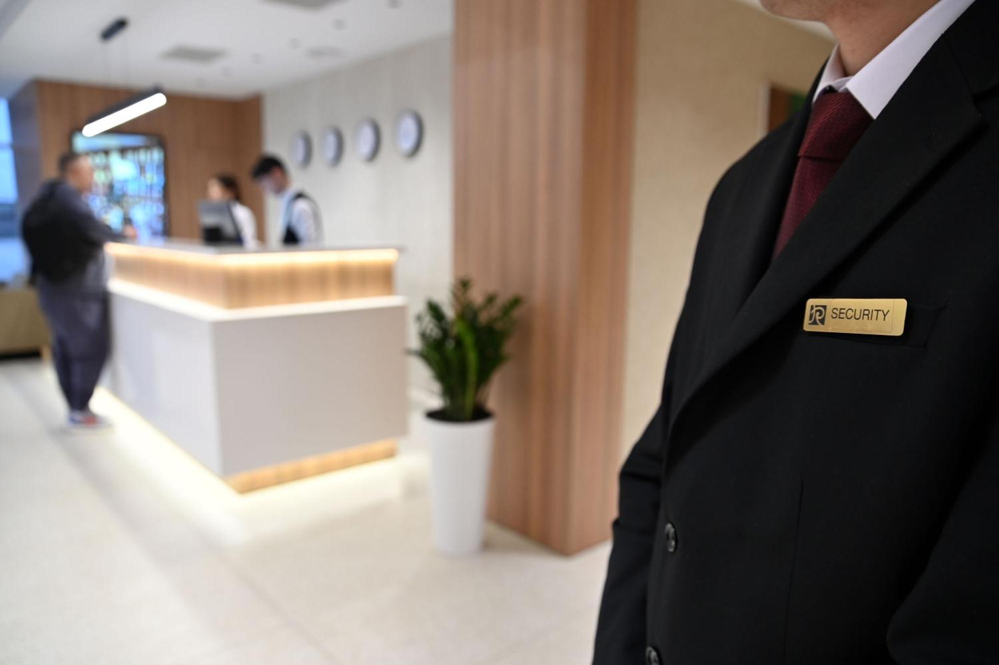 Resident Hotel Abay 阿拉木图 外观 照片